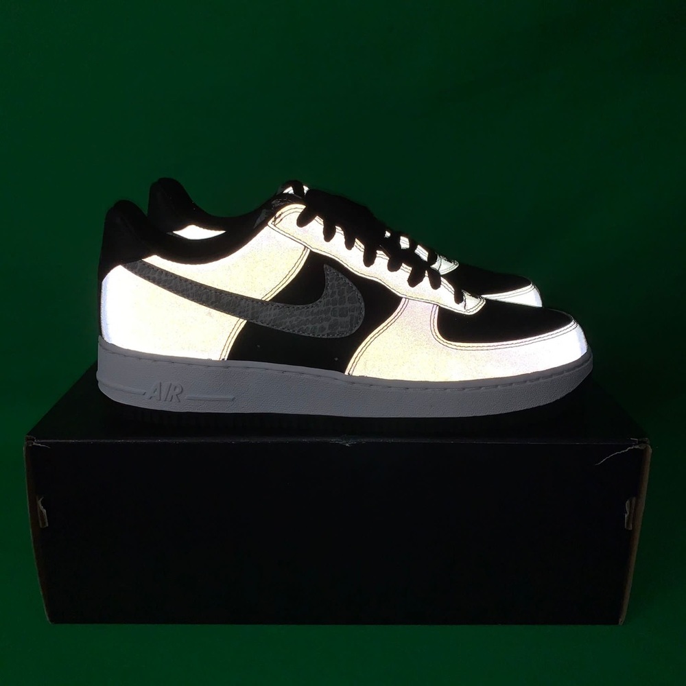 Nike Air Force 1 Silver Snake - New With Box - Picture 15 of 16